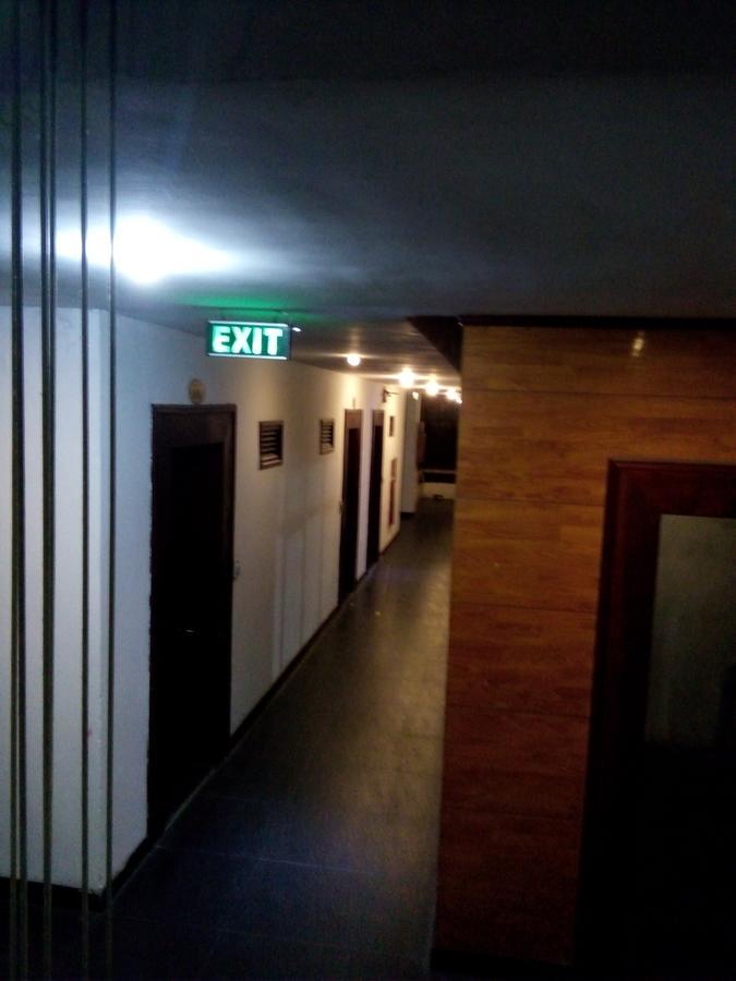 Hotel Khach San Thuong Mai Yen Thinh Exterior foto